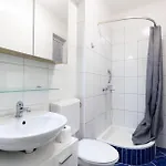 Stunning In With Wifi דירה