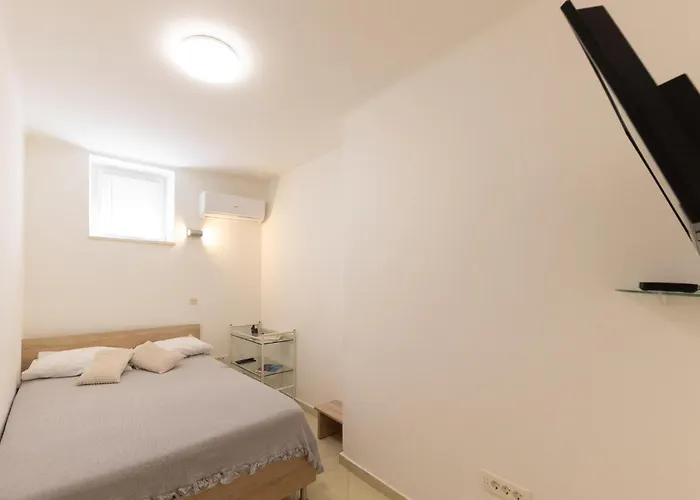 Διαμέρισμα Cozy In *